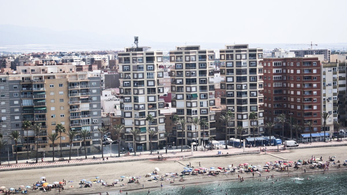 servicios inmobiliarios en Almería servicios inmobiliarios en Almería,asesor inmobiliario en Almería,valoración gratuita y promoción del inmueble